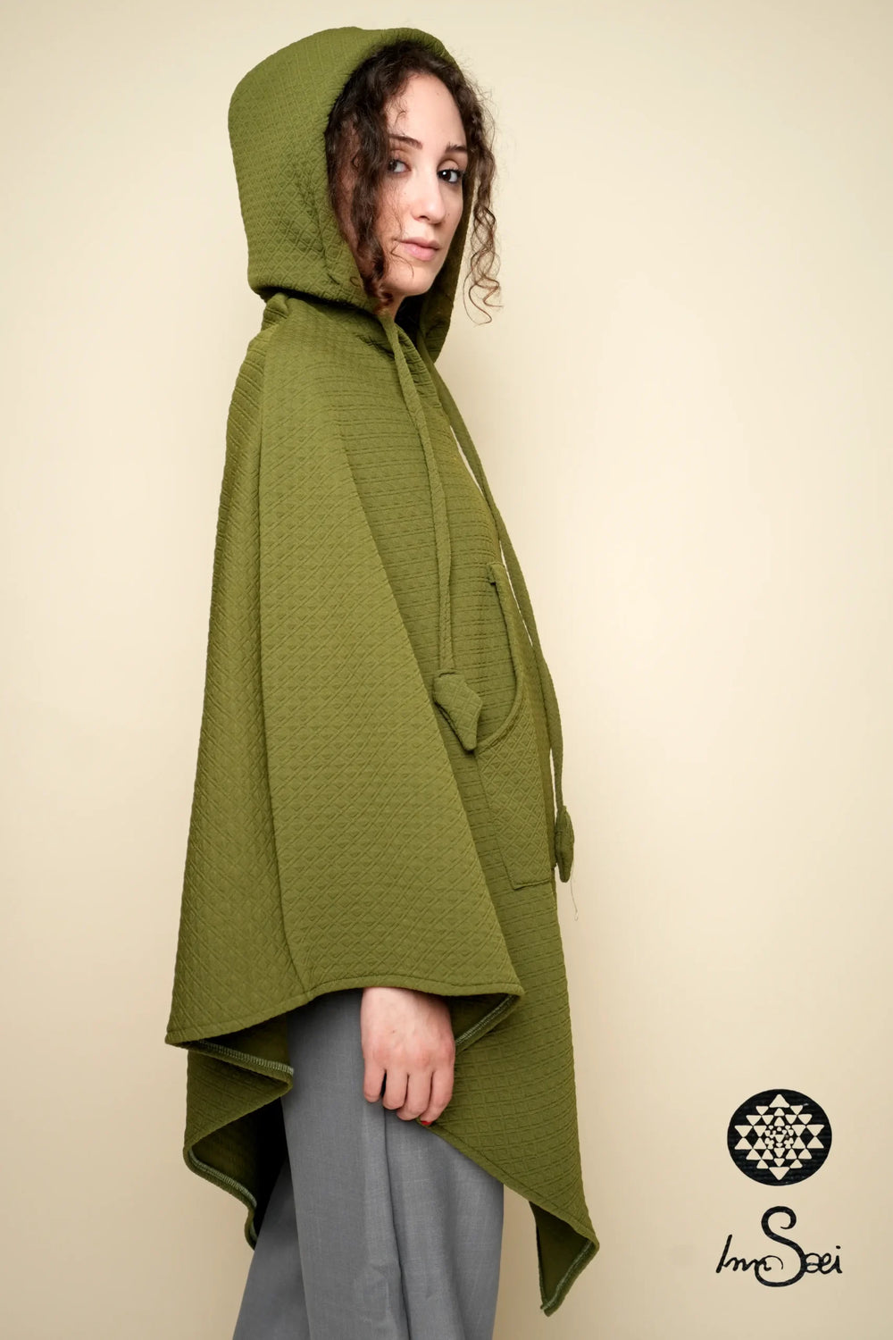 V Poncho K.T.N Olive
