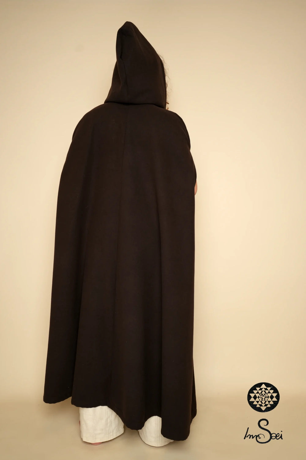 Brown Gogh Cloak