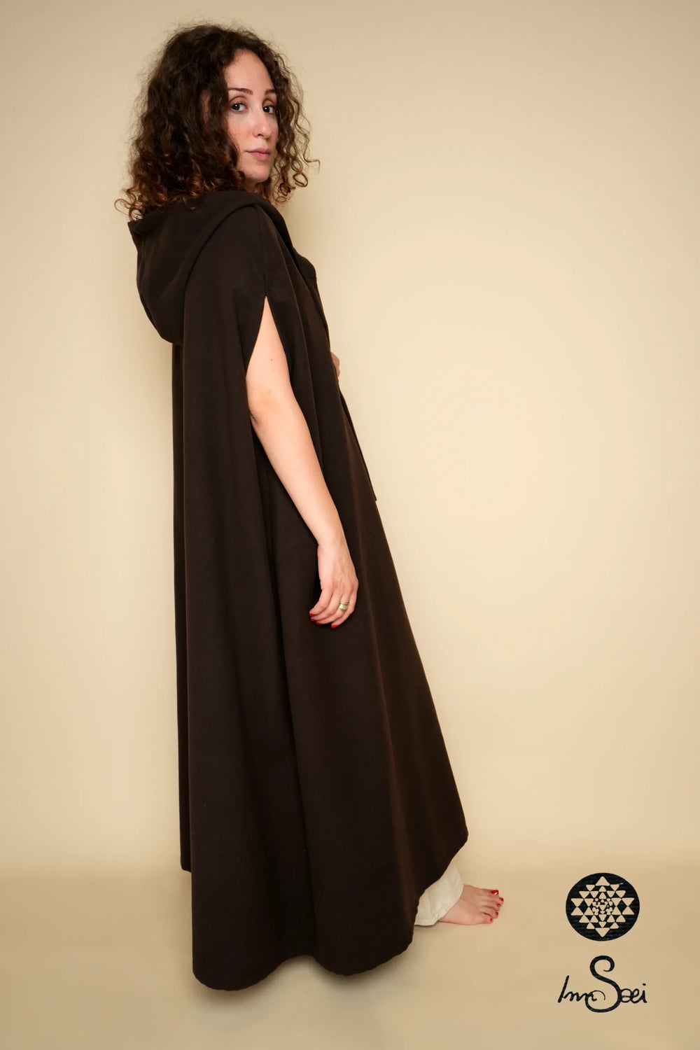 Brown Gogh Cloak
